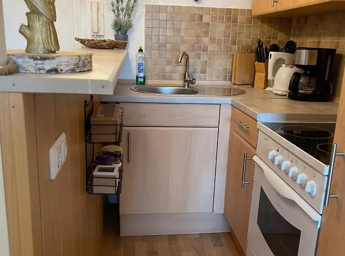 Unter Den Linden * هالبي